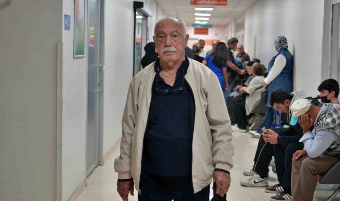 Akdeniz Üniversitesi Hastanesi’nde Organ Bağışı Haftası kapsamında düzenlenen etkinliğe katılan