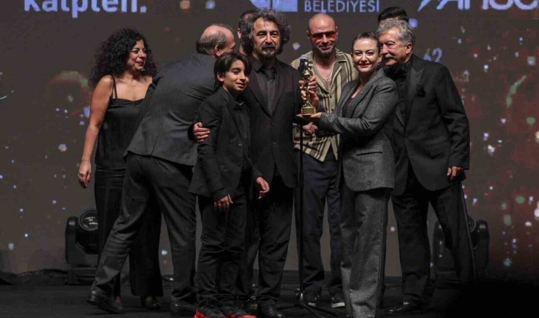 Antalya Büyükşehir Belediyesi tarafından düzenlenen 62. Uluslararası Antalya Altın Portakal