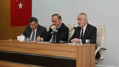 Isparta Belediye Başkanı Şükrü Başdeğirmen, Vali Abdullah Erin başkanlığında gerçekleştirilen