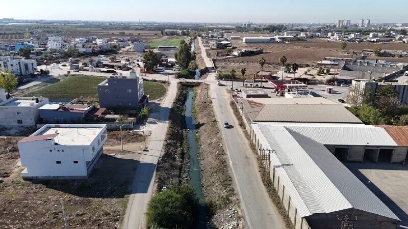 Adana’da vatandaşların birçok kez başvuru yapmasına rağmen, büyükşehir belediyesi tarafından