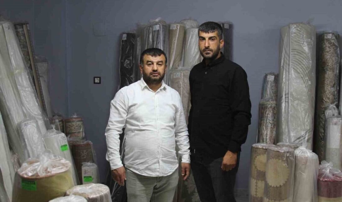 Adana’da halı yıkama işletmesi çalışanı, müşterisinin halısının içinden bulduğu 650