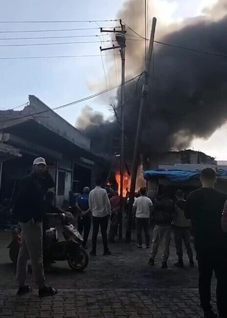 Adana’da bir hurdacı dükkanında çıkan yangın itfaiye ekiplerince söndürüldü. Yangın,