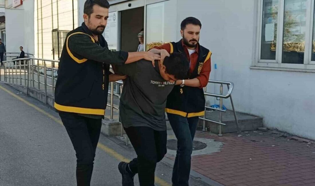 Adana’da komşular arasında ’Ne bakıyorsun’ kavgasında baba bıçaklanarak öldürüldü, iki