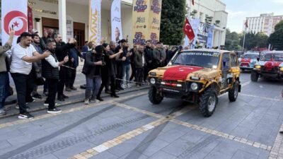 Adana’da Akdeniz Off-Road Kupası İkinci Mahalli Yarışı’nın açılış seremonisi düzenlendi.