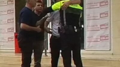 Adana’da polisin kendisine saldıran kişinin özel birey olduğunu öğrenince ona
