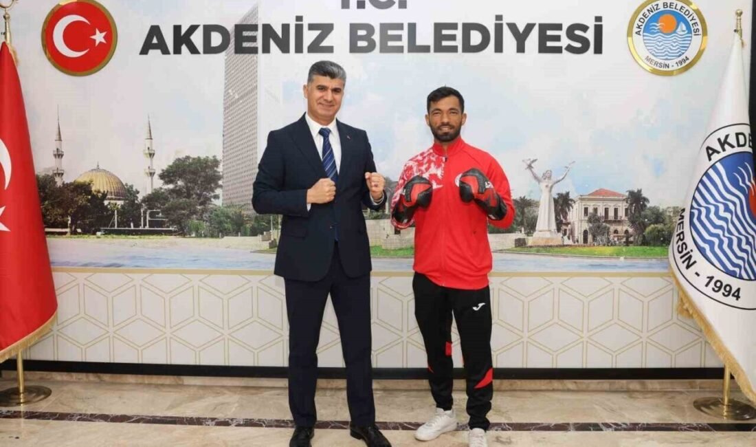 Mersin’in merkez ilçe Akdeniz Belediye Spor Kulübü’nün kick boks branşındaki