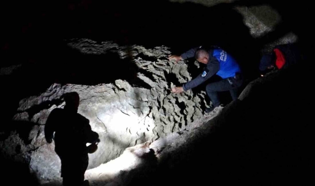 Antalya’da 30 metrelik falezlerden kayalık alana düşerek yaşamını yitiren gencin