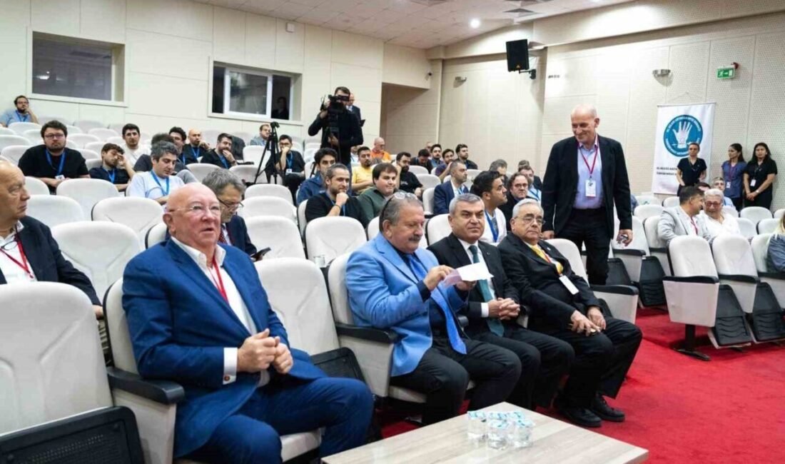 Antalya’da Kepez Devlet Hastanesi’nde düzenlenen “10. IWAS El Bileği Artroskopi