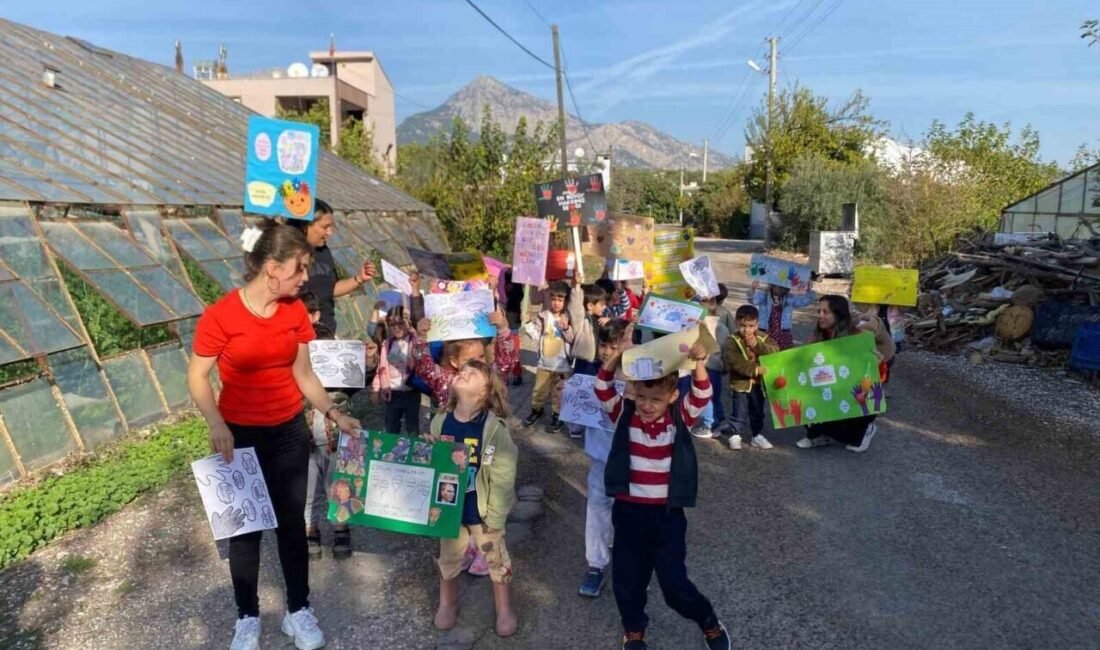 Antalya Konyaaltı Belediyesi, 20 Kasım Dünya Çocuk Hakları Günü kapsamında