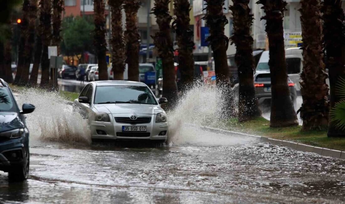 Antalya’da öğle saatlerinde etkili olan kuvvetli yağış, kısa sürede doluya