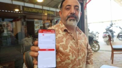 Hatay’da aracını satmak isterken dolandırıcının tuzağına düşen adam, dalgınlık esnasında