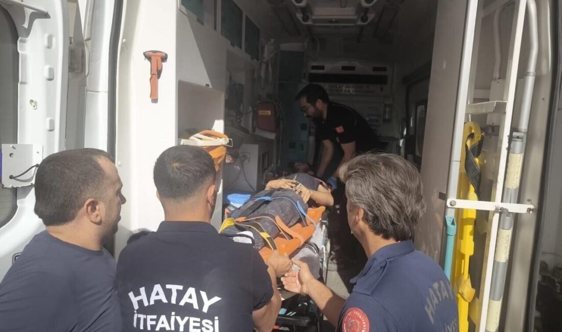 Hatay’da asansör halatıyla makara arasına ayağını sıkıştırarak yaralanan vatandaşı itfaiye