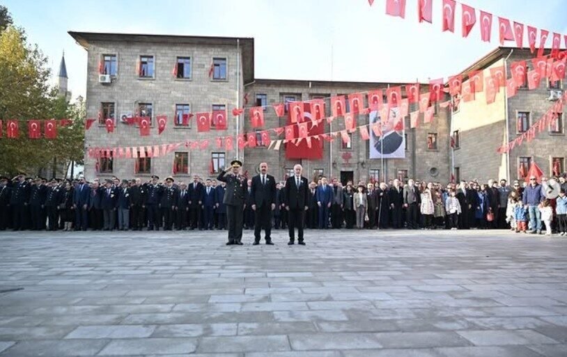Türkiye Cumhuriyetinin kurucusu Gazi Mustafa Kemal Atatürk ebediyete uğurlanışının 87’inci