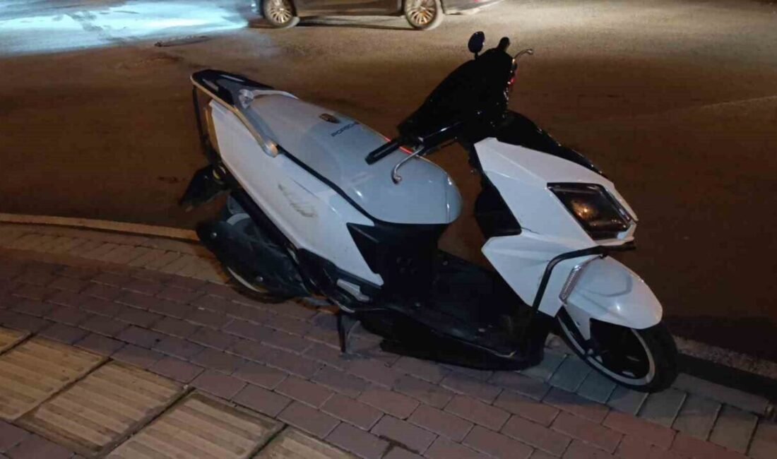 Antalya’nın Manavgat ilçesinde önceki gün akşam saatlerinde 2 otomobilin çarpıştığı