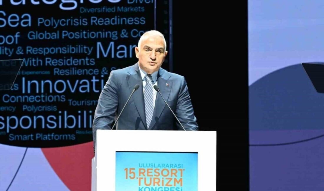 Antalya’da düzenlenen 15. Uluslararası Resort Turizm Kongresi’nde konuşan Kültür ve