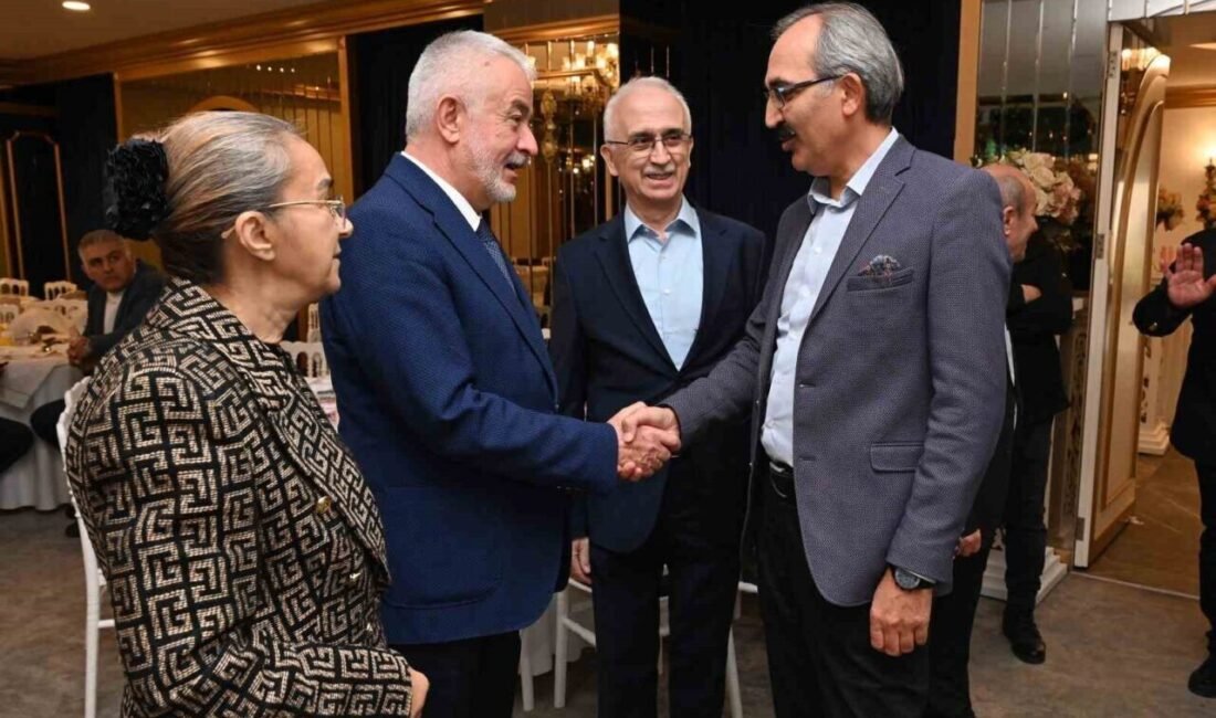 Isparta Belediye Başkanı Şükrü Başdeğirmen ve eşi Şadiye Başdeğirmen, Bursa’da