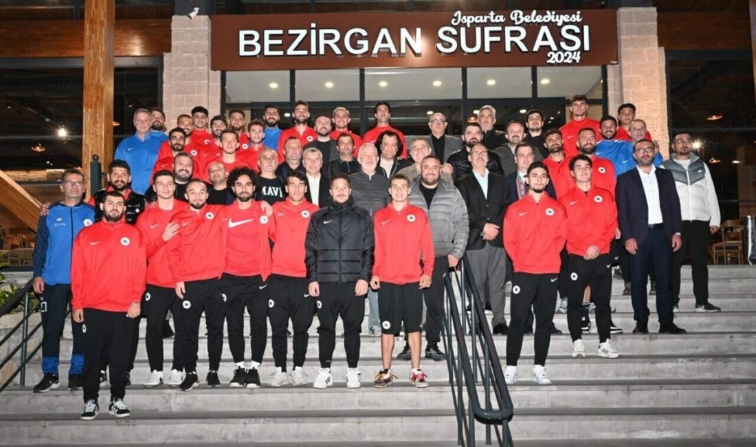 Isparta Belediye Başkanı Şükrü Başdeğirmen, ISBAŞ Isparta 32 Spor Başkanı