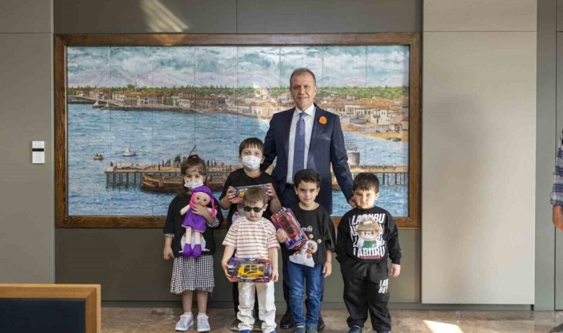 Mersin’de ‘Lösemili Çocuklar Haftası’ kapsamında çocuklar ve aileleriyle buluşan Büyükşehir
