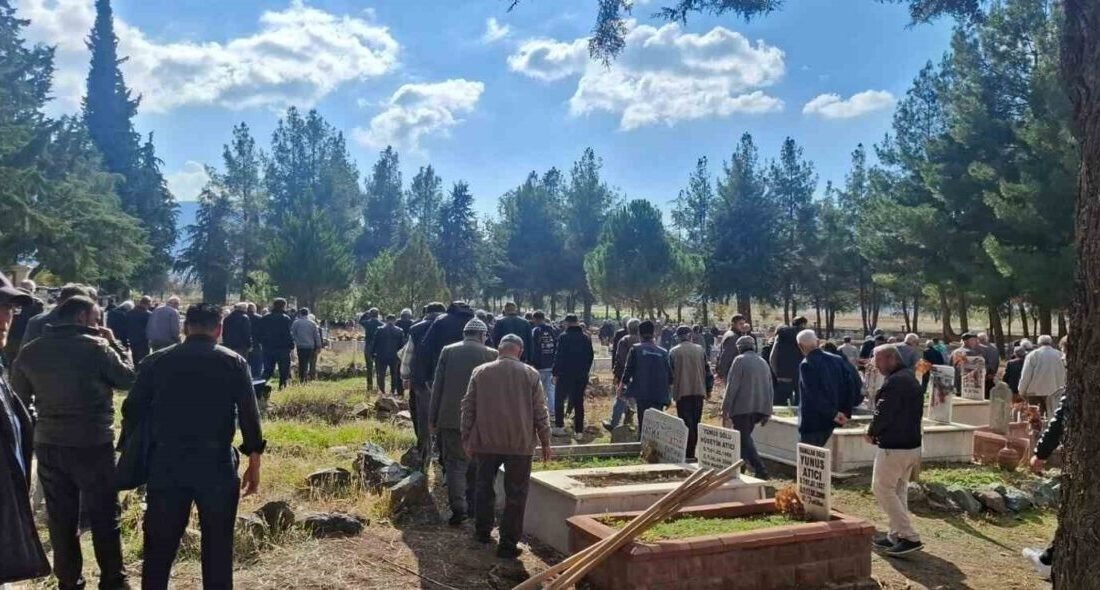 Burdur’un Yeşilova ilçesinde çıkan yangında hayatını kaybeden yaşlı karı koca