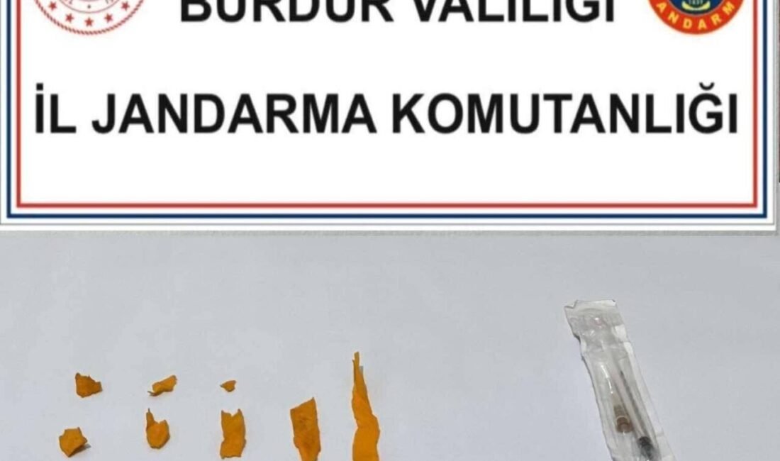 Burdur’da jandarma ekipleri tarafından uyuşturucu ile mücadele çerçevesinde yapılan çalışmalarda