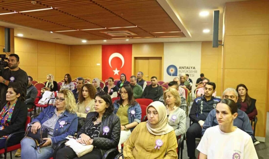Antalya Büyükşehir Belediyesi tarafından ‘25 Kasım Kadına Yönelik Şiddetle Mücadele