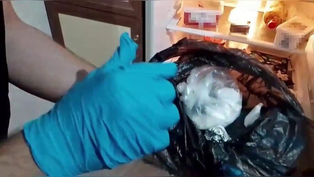 Adana’da bir eve düzenlenen operasyonda buzdolabı içerisinden 25,42 gram kokain