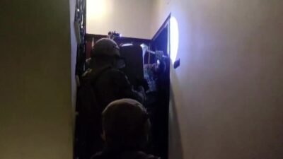 Adana merkezli 6 ilde düzenlenen operasyonda silah ticareti yapan şebeke