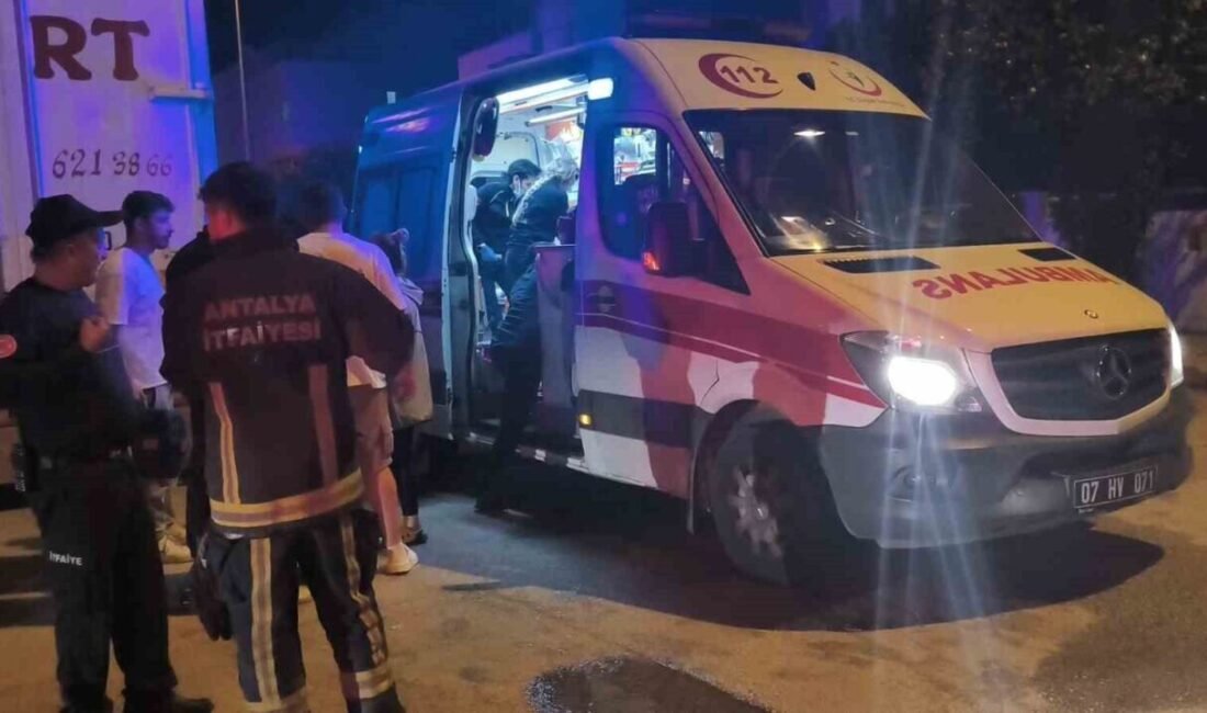 Antalya’da ev sahibi kadının süs için yaktığı mum nedeniyle yangın