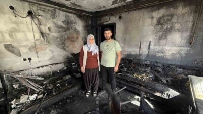 Adana’da 3 katlı müstakil ev yanarak küle döndü. Yangını gece