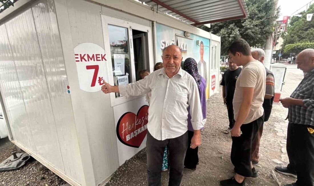 Hatay’ın Dörtyol ilçesinde market ve fırınlarda 15 TL’den satılan ekmek