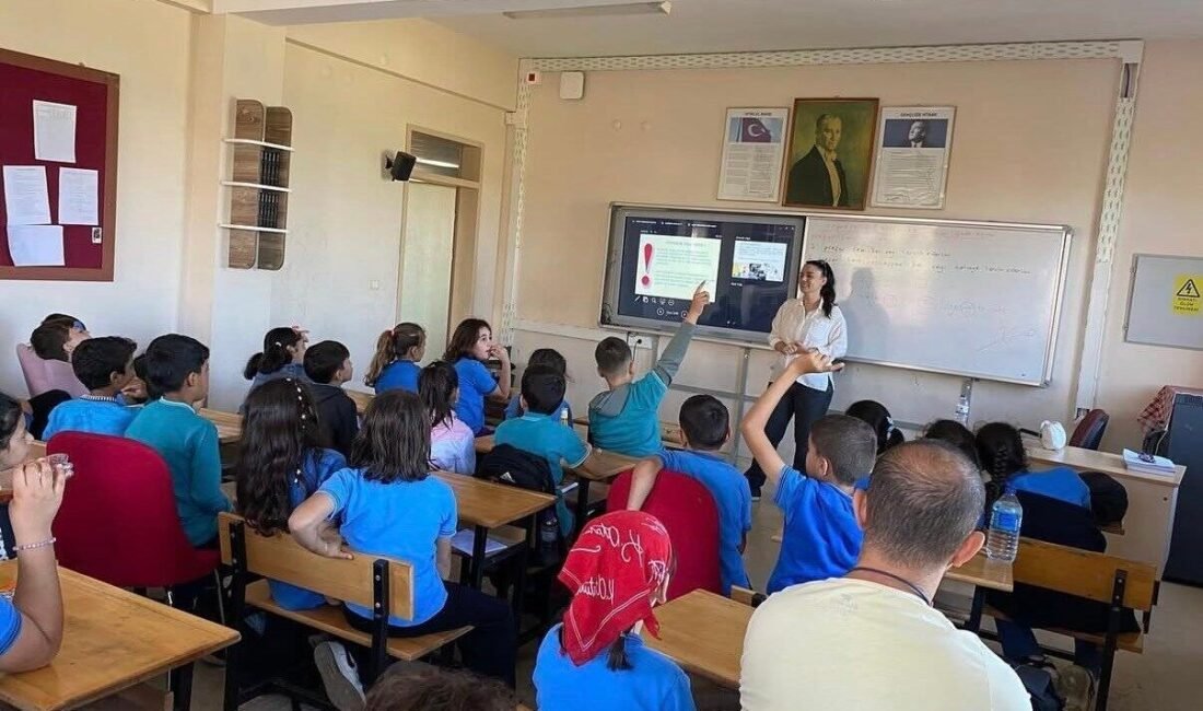 Antalya’nın Gazipaşa ilçesinde İlçe Tarım ve Orman Müdürlüğü ekipleri, Beyrebucak