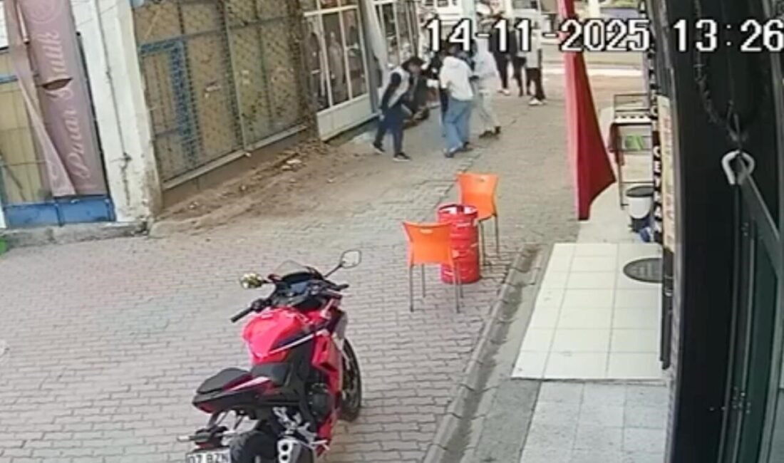 Antalya’nın Kumluca ilçesinde iki grup arasında çıkan kavgada bacağından bıçaklanan