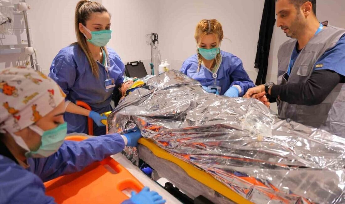 Kahramanmaraş’ta düzenlenen gerçeğini aratmayan tatbikatta senaryo gereği meydana gelen deprem