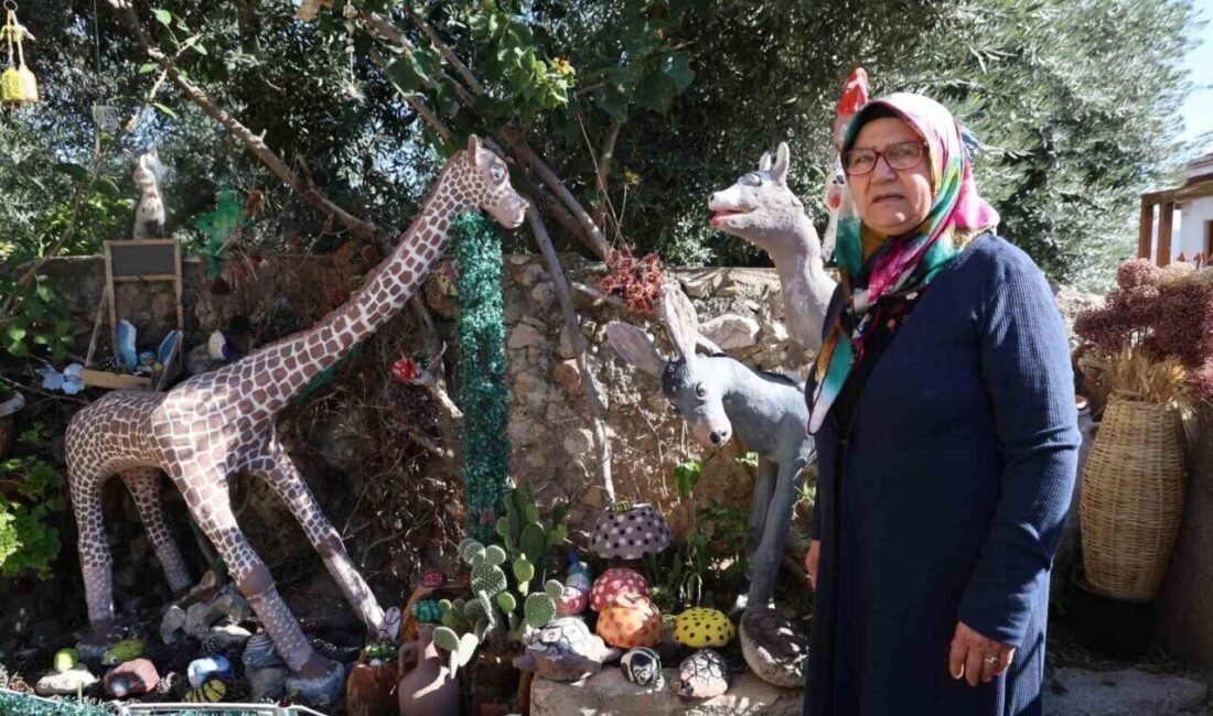 Adana’nın Kozan ilçesinde halk eğitim merkezinden el sanatları öğretmeni olarak