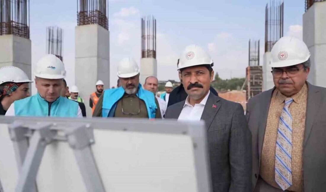 Hatay’ın İskenderun ilçesine inşa edilen 600 yataklı devlet hastanesinde çalışmalar