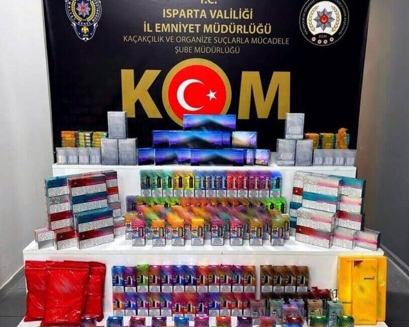 Isparta İl Emniyet Müdürlüğü KOM ekiplerinin düzenlediği operasyonda gümrük kaçağı