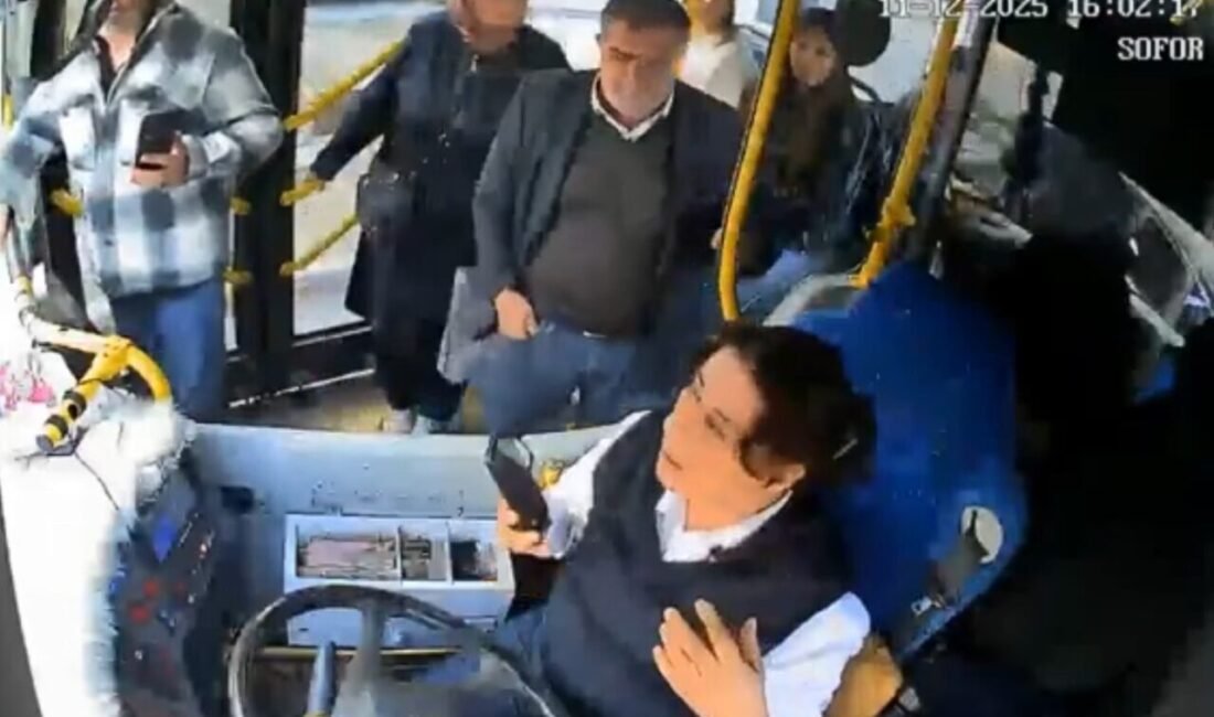 Isparta’da seyir halindeki halk otobüsünün önünü kesen sürücü, kadın otobüs