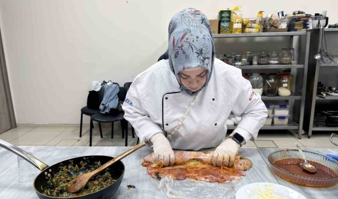 Kahramanmaraş’ta meslek edindirme kurslarında verilen eğitimlerle yeni aşçılar yetişiyor. Kahramanmaraş