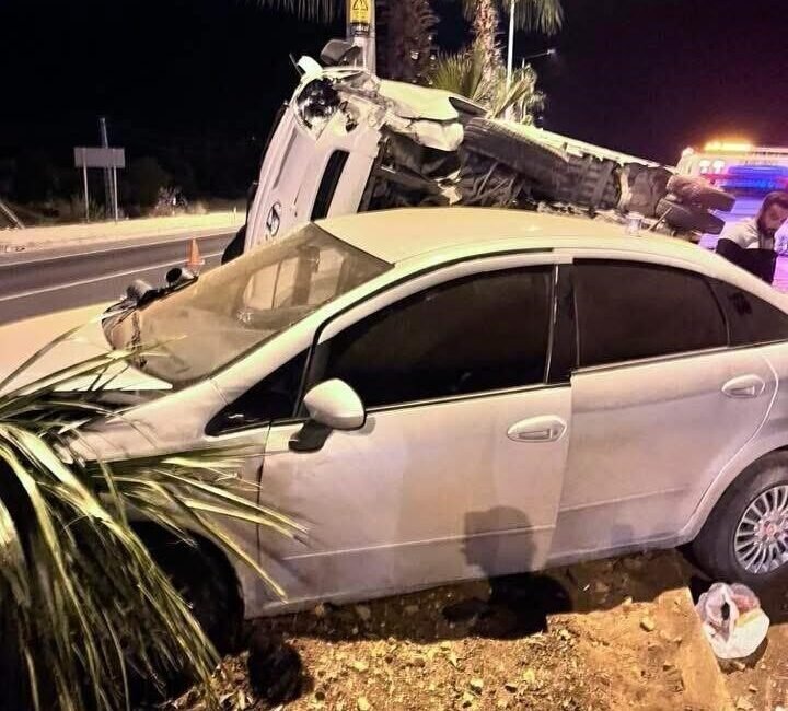 Mersin’de otomobil ile kamyonetin çarpışması sonucu meydana gelen kazada 4
