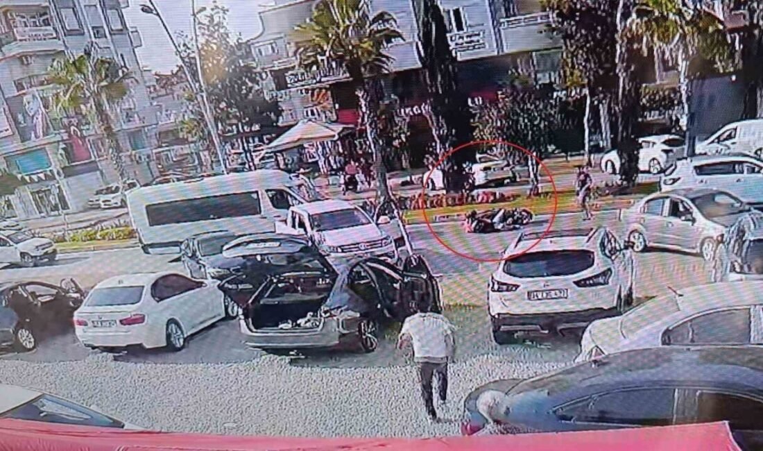 Antalya’nın Manavgat ilçesinde seyir halindeki motosikletin devrilmesi sonucu sürücü ve