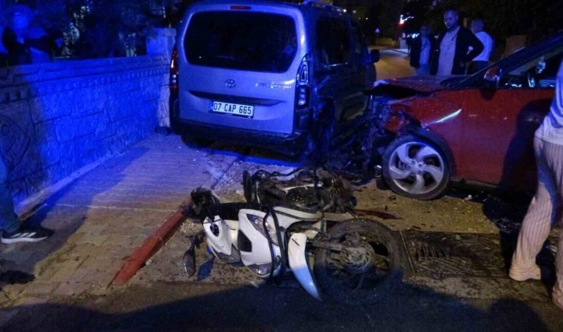 Antalya’da meydana gelen kazada iki araç arasında sıkışarak ayağı kırılan