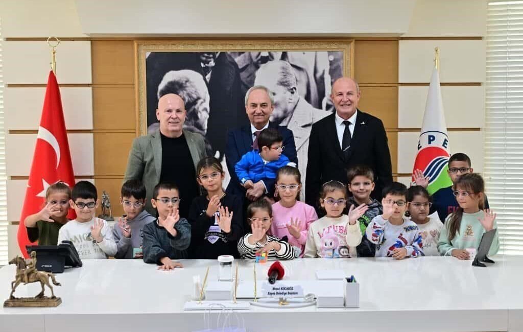 Kepez Belediyesi tarafından ilçedeki 82 okulda 18 bin 137 öğrenciye