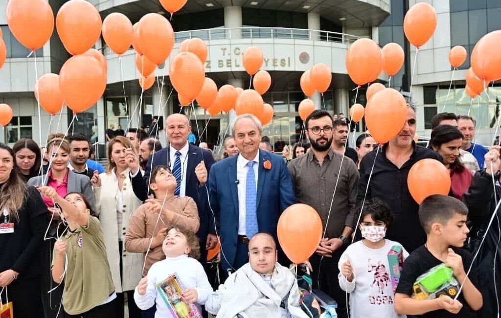 Kepez Belediye Başkanı Mesut Kocagöz, 2-8 Kasım Lösemili Çocuklar Haftası