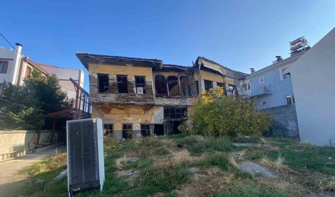 Burdur’da uzun süredir tartışma konusu olan ve dün yıkımına başlandıktan