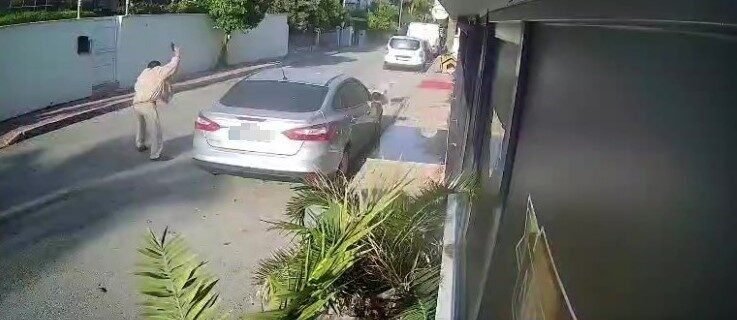 Antalya’da kendisine saldırdığı gerekçesiyle bir köpeği tabancayla vuran 83 yaşındaki