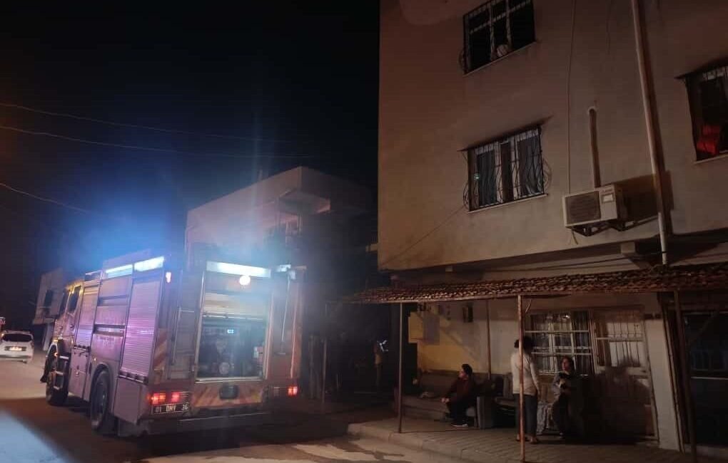 Adana’nın Kozan ilçesinde 3 katlı bir binanı 2. katındaki dairede