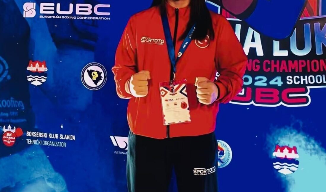 Kumluca Demirspor bünyesinde yetişip Fenerbahçe Boks Kulübü’ne transfer olan Ümmü