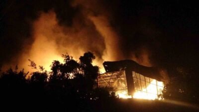 Mersin’in Erdemli ilçesinde düğün gecesinde ev ve depoları kundaklanan aileye