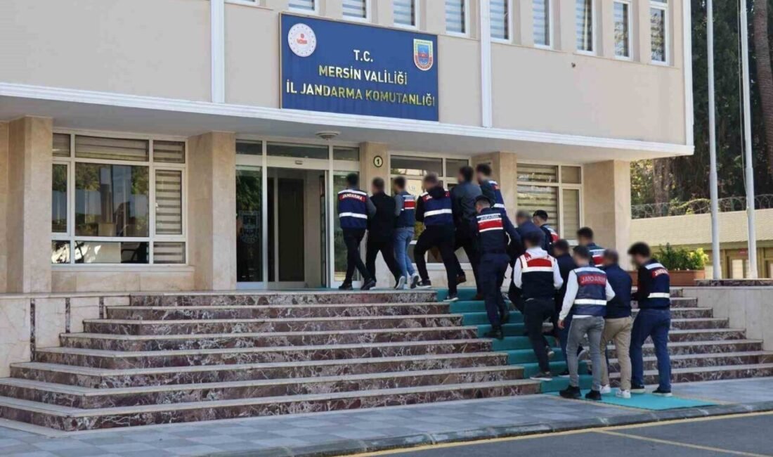 Mersin’de jandarma ekipleri tarafından merkez ve ilçelerde aranan şahıslara yönelik