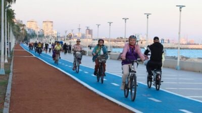 Mersin Büyükşehir Belediyesi’nin ‘Bisiklet Atölyesi’, kadınlara ücretsiz bisiklet sürüşü ve